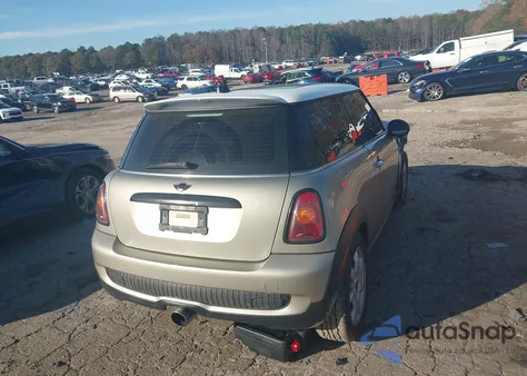 2008 Mini Cooper S z USA, uszkodzony, nr VIN WMWMF73568TV36443